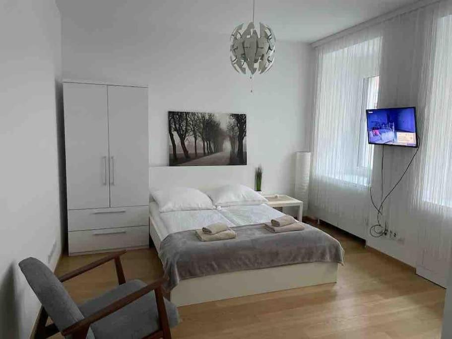 Akh - Uni 10min - Zentrum 10 Min Apartament *